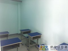 學(xué)生桌椅低價(jià)出售，量大從優(yōu)